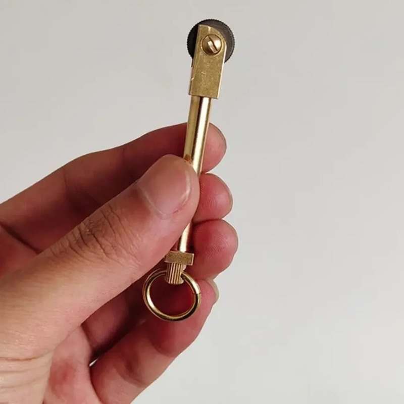 携帯用屋外真鍮製ファイヤースターター、ミニプーリーフリントホ - Fire Starter Flint のレビューと価格