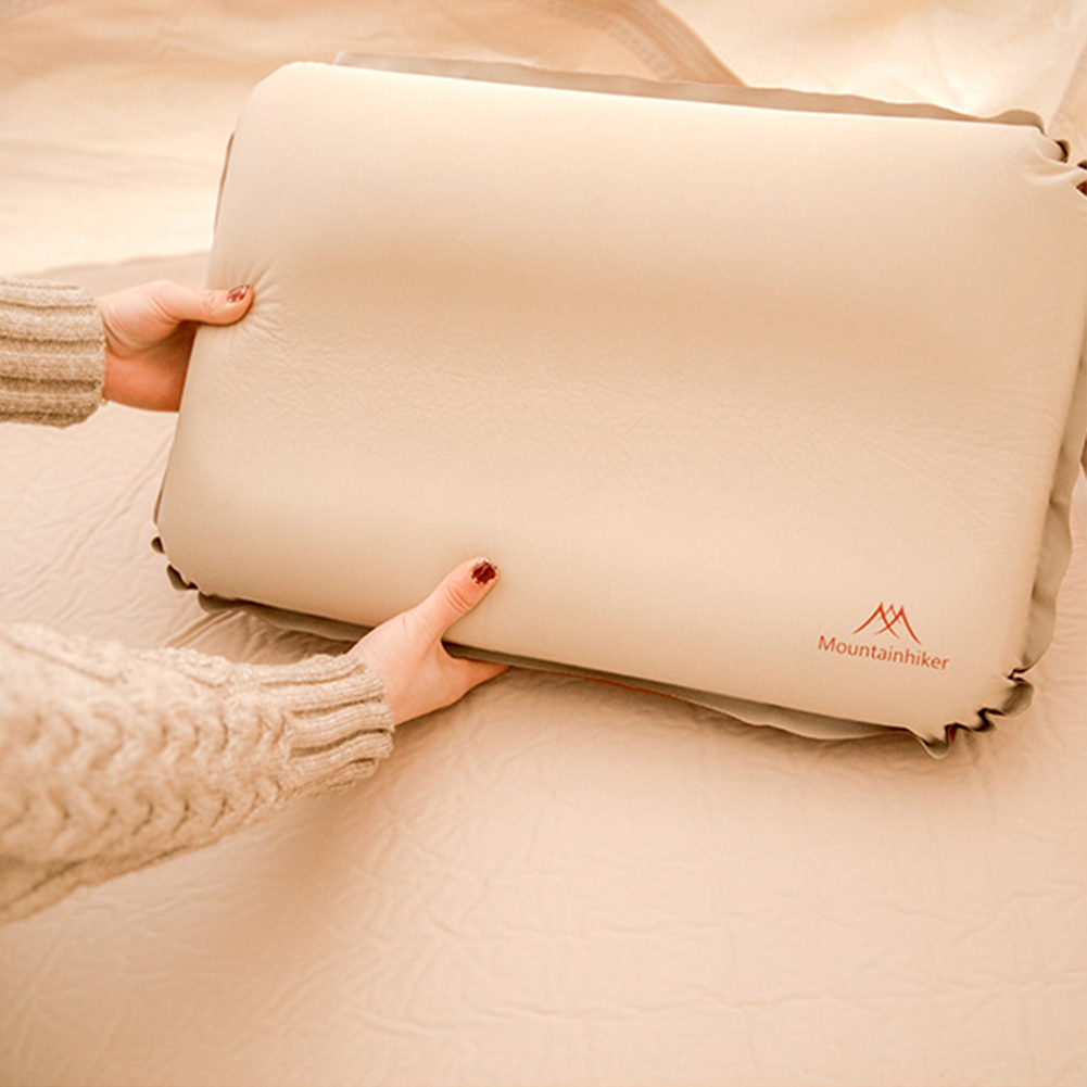 超軽量インフレータブル枕 ネックプロテクト キャンプ用エアピ - Camp Pillow Compressible のレビューと価格